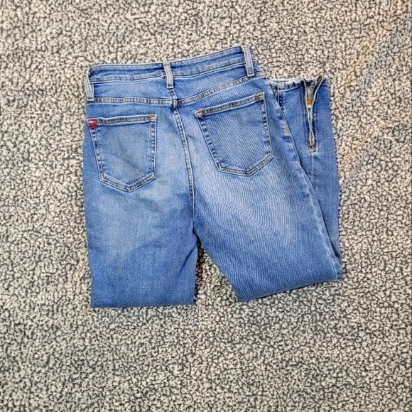 Urban Outfitters BDG High Rise Girlfriend Jeans - Picture 2 of 5